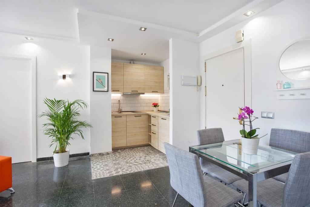 Puertosol 33 - 2 Bed Apartment, Beach Puerto Marina Benalmádena Extérieur photo